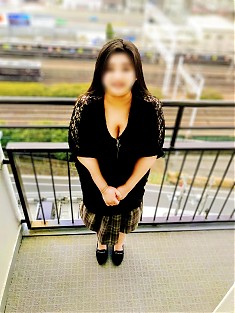 本日入店25歳の若妻【ゆに奥様】可愛がってください