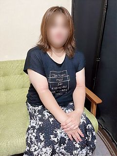 吉岡　ゆき奥様　待ち時間なくご案内です！