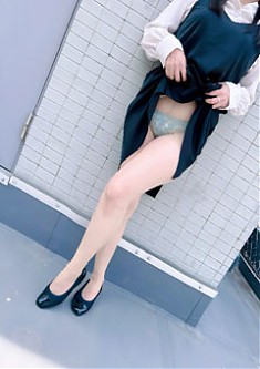 色白な妖艶な熟女☆白石　はづき奥様　即ご案内♪