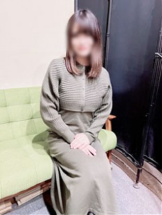 スレンダー美人妻☆平尾　のぞみ奥様　出勤です！